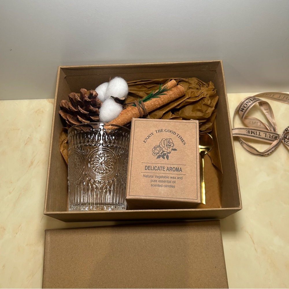 Aroma Sensation Scented Candle Gift Set - Picture 3 of 16